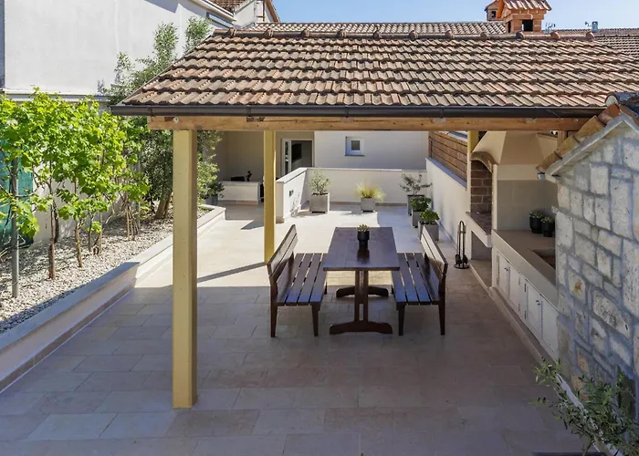 Kristina By Interhome בית נופש פולה